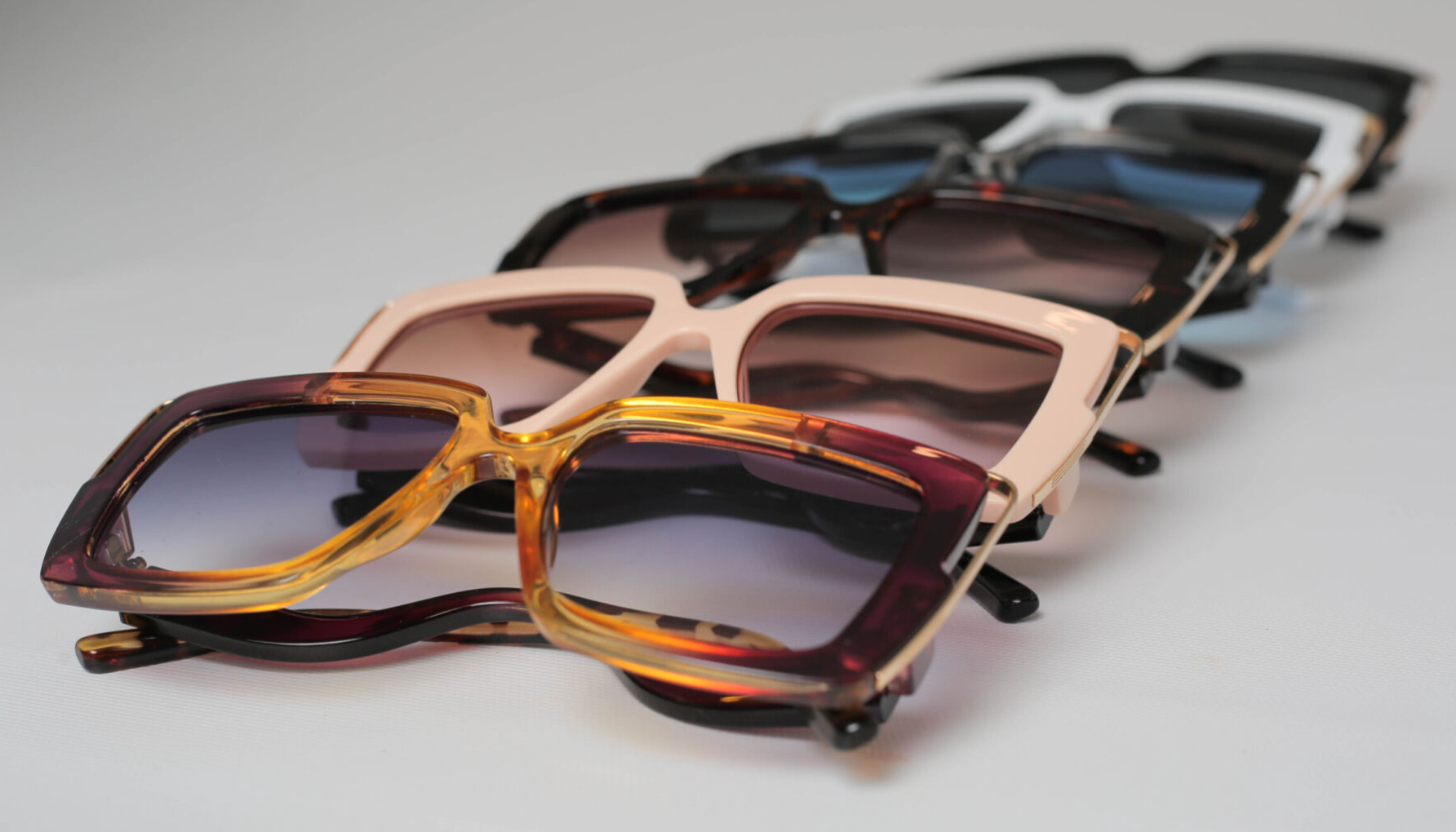 The " NEU B " Collection