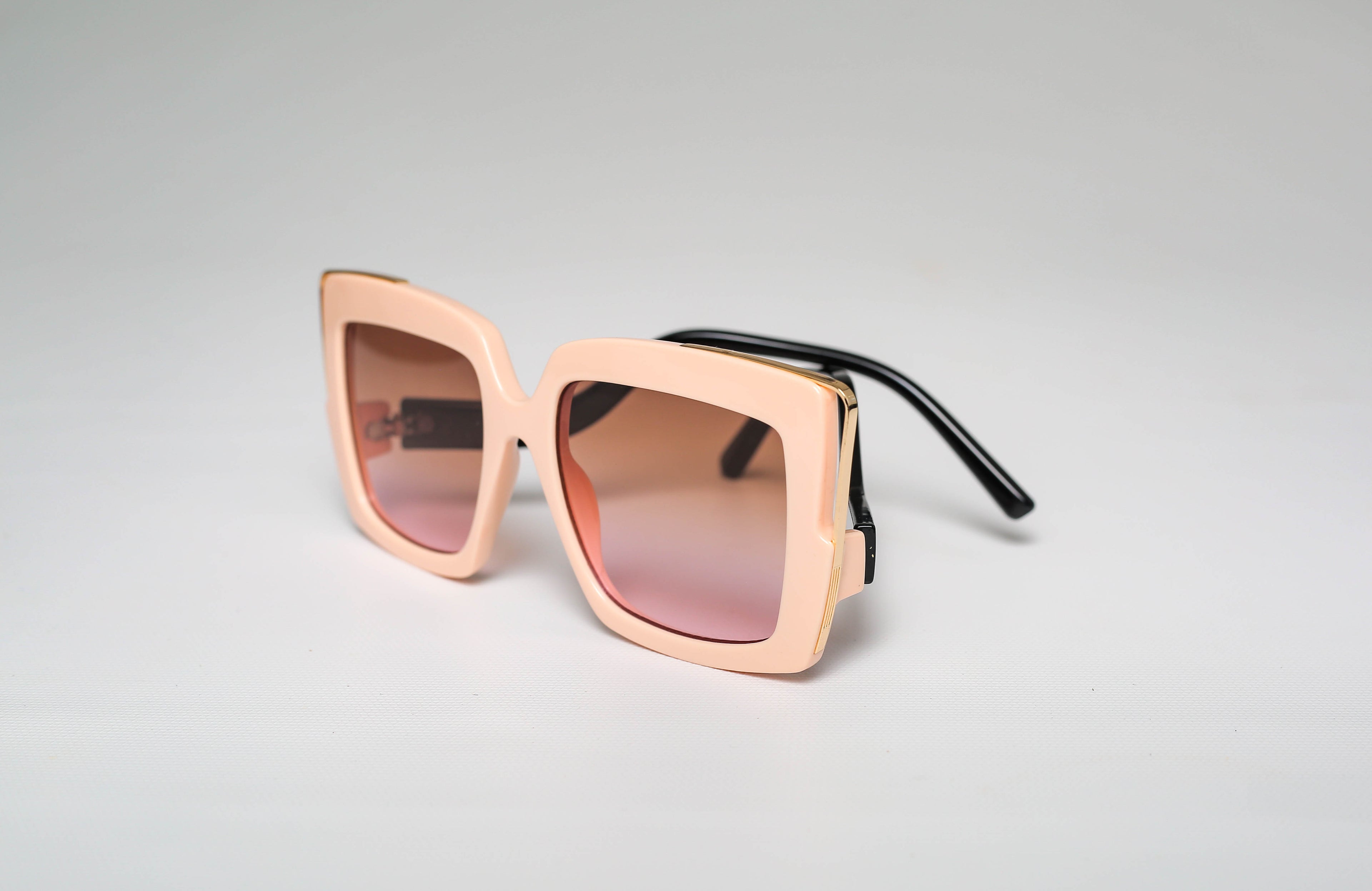 NEU B ( Beige )