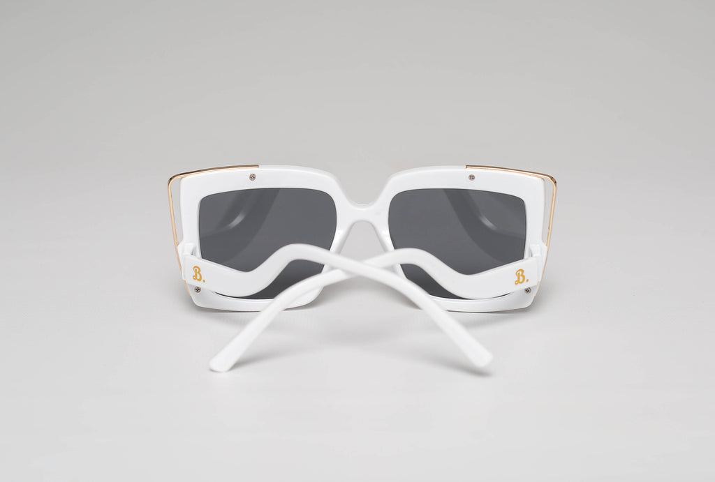 NEU B ( White )